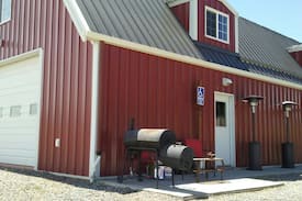 Thermopolis House | The Barn Private Vacation Retreat
