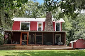 Taylor House | Waterfront - The Red Camp at Lake Bistineau