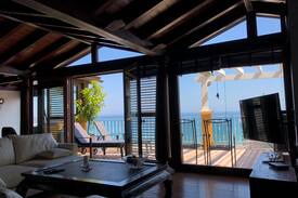 Torremolinos Apartment | 7 rooms apt (bali style) in center beach:250 mtrs.