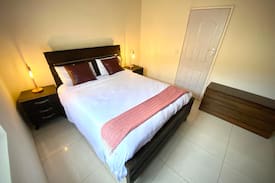 Lusaka Central House | Unicorn Villa Haven