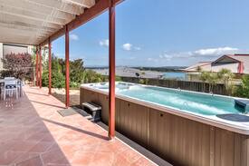 Swansea Heads House | Diamond House ⭐ Incredible Views - Swim Spa ⭐