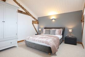 Saint-Julien-d'Eymet Other | "The Barn", luxury 4 bedroom gite, near Eymet