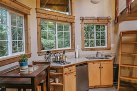 Aptos House | Cedar Tree House at Retreat, Vacation-in-Paradise