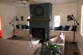 Xenia House | Rustic Retreat