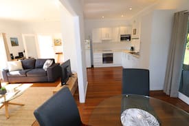 Port Macquarie House | Connies Cottage at Flynns Beach