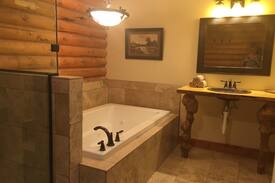 Rigby Cabin | The Lodge at Aspen Grove Inn