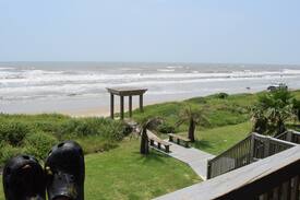 Crystal Beach House | 23 Yards to Sea - BEACHFRONT sleeps 30
