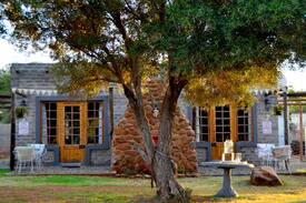 Jan Kempdorp Bed & Breakfast | Platteland Gastehuis - Home away from home