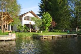 Wernsdorf House | Sonnenuntergang über den See! House on Berlin lake