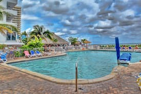 Galt Mile Apartment | Galt Ocean Charmer