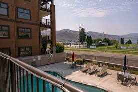 Chelan Apartment | Cabana #8, Chelan Home with a View