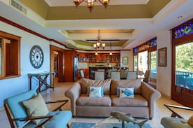 Manuel Antonio House | Villa Isabela: Perfect Location, Comfort & Views!