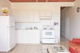 Dover Apartment | Sun N' Sea Apartments (C)