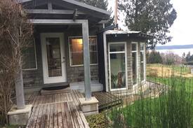Port Hadlock Cabin | Hillside Raven Haven - Artist Retreat with Views