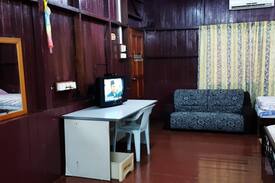 Parit Raja Cabin | Homestay D' Rayyan 2