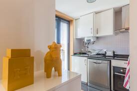 Vila Nova de Gaia Apartment | Ribeira Port Wine Apart - Free Parking!