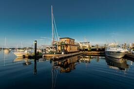The Point Boat Rental | Casey's Houseboat - "Capt. Carl"