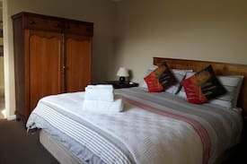Nelson Mandela Bay House | Little Louisa - Colleen Glen