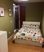 The Liberties Apartment | Gay friendly Double Room, Reuben Street Dublin 8