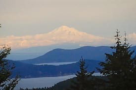 Salt Spring Island House | Majestic View B&B