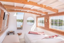 Oquossoc Boat Rental | Floating Camp Roam ~Rangeley Lake, Maine~