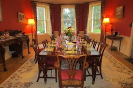 Duleek Villa | Mount Hanover House