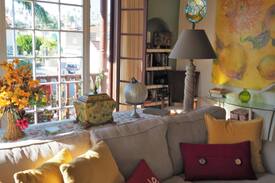 Belmont Shore Apartment | Quincy La Casa. Lrg-Sunny, Pets ok-Pking Included
