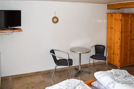 Wettelsheim Other | Bauernhof Reißlein (Doppelzimmer 1)