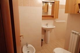 Tivoli Bed & Breakfast | Villa Roxana Camera Ines