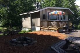 Marinette Cabin | Guest House on the Menominee River