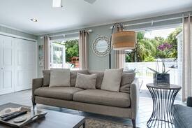 Long Meadow House | The Cottage at Central Park II