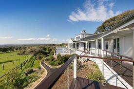 Red Hill Villa | South Hampton Luxury Retreat, pool, spa, bay views
