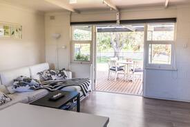 Encounter Bay House | CJ & De's Beach House