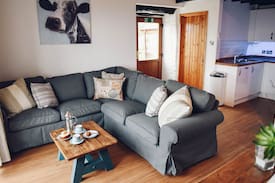 Rhyd-y-clafdy Cabin | Sgubor @ Cefn Coed Cottages