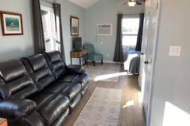 Biloxi Cabin | Gil’s Bayou Cottage! Heart of Ocean Springs!
