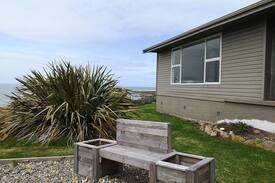 Colac Bay House | Colac Bay Vision