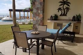 Bella Vista Apartment | 3 Bedroom Ground Floor Sonoran Sky
