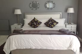 Walmer House | HomeTree Self Catering Guest House