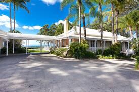 Doonan House | Sunrise at Sanquar, Noosa Hinterland