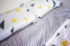 Luohu House | 31F Luohu 2-Story Apartment (English-speaking)