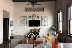 Monroe Apartment | Castle Hall Condos - Suite 302