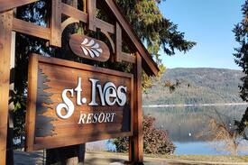 Thompson Okanagan House | St. Ives Resort on Shuswap Lake - 2 bdrm units