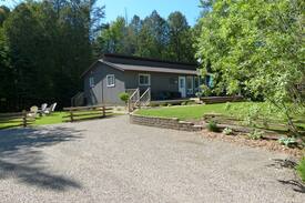 Sauble Beach Cabin | Our Barefoot Bungalow - 3 minute walk to the beach