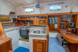 Fazenda Boat Rental | Veleiro Blade Runner - BARCO COMPLETO - Delta 36