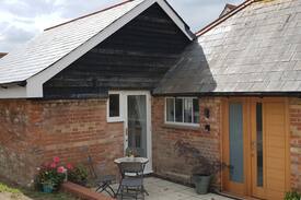 Whippingham Cabin | Albert’s Dairy Cottage, Whippingham