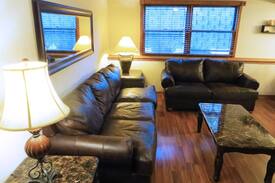 Rolla Apartment | FULLY-FURNISHED EXECUTIVE APARTMENT MONTHLY+