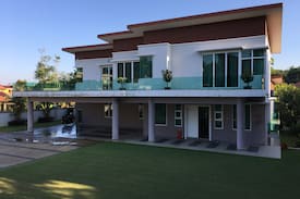 Country Heights Villa | Galaxy Villa Country Heights