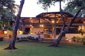 Javilla Villa | Villa Pietra Mare, Playa San Miguel