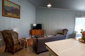 Utopia House | Hangar House