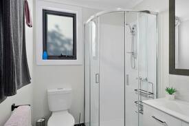 Wynyard Apartment | Villa Zebra - Wynyard / Burnie- Zoo Villas